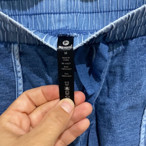 90 degree by Reflex jogging short size M - Picture 3 of 4